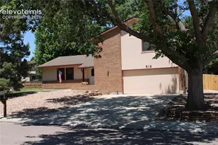 615 Silver Spring Cir, Colorado Springs, CO 80919 - Photo 2