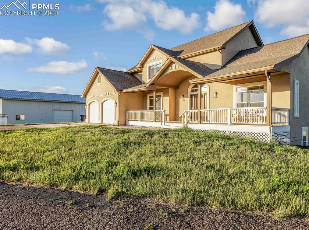 18150 Highland Estates Dr, Colorado Springs, CO 80908-1562