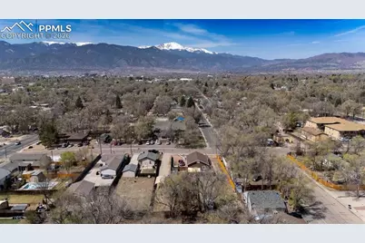 627 E Hills Road, Colorado Springs, CO 80909 - Photo 24