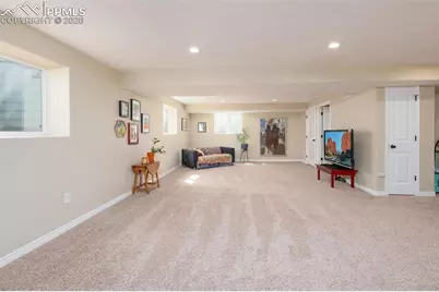 627 E Hills Road, Colorado Springs, CO 80909 - Photo 14