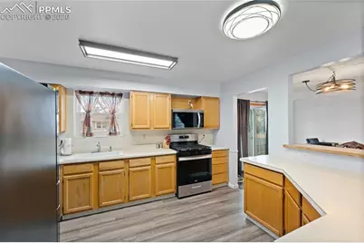 6845 Cedar Edge Drive, Colorado Springs, CO 80911 - Photo 8