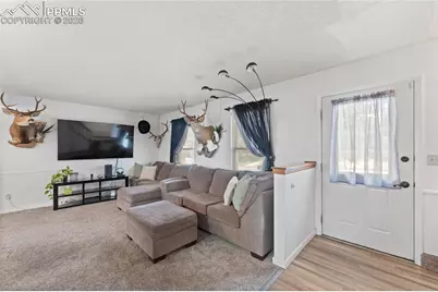 6845 Cedar Edge Drive, Colorado Springs, CO 80911 - Photo 4