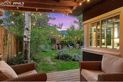 210 Mesa Avenue, Manitou Springs, CO 80829 - Photo 4