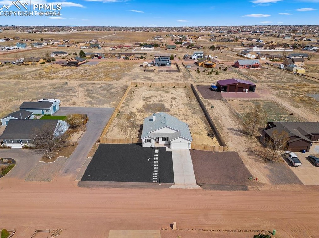 648 Calle Concordia, Pueblo CO 81007-3186 exterior