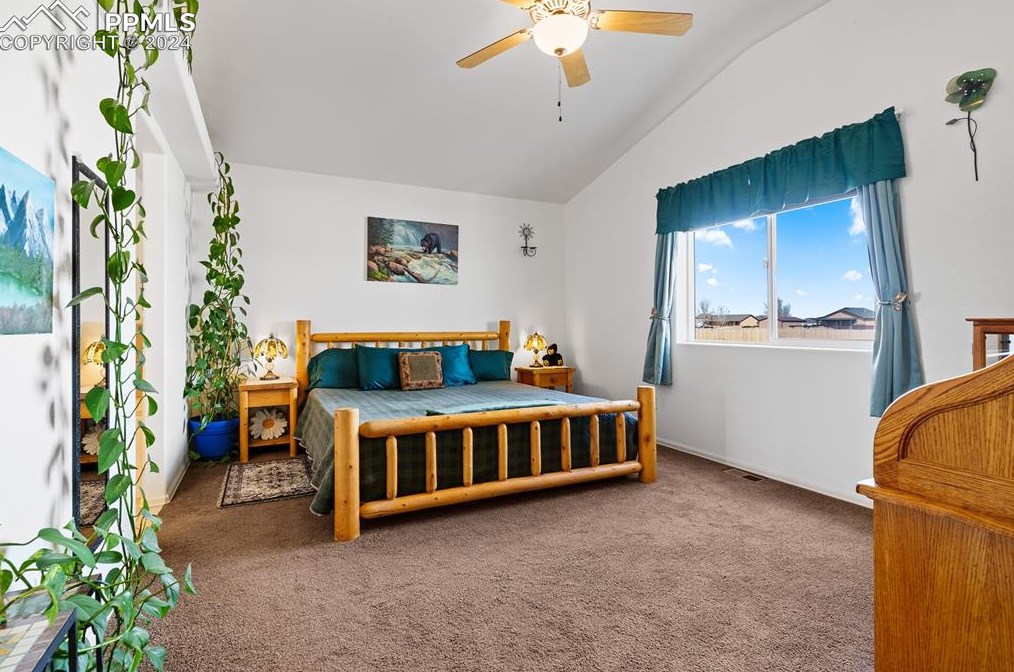 648 Calle Concordia, Pueblo CO 81007-3186 exterior