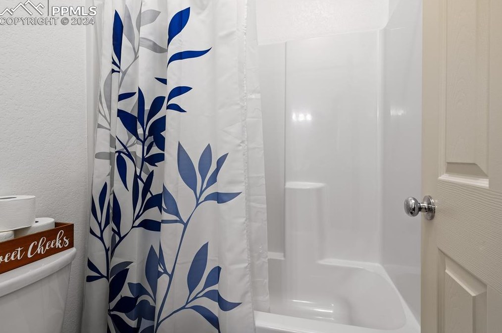 648 Calle Concordia, Pueblo CO 81007-3186 exterior