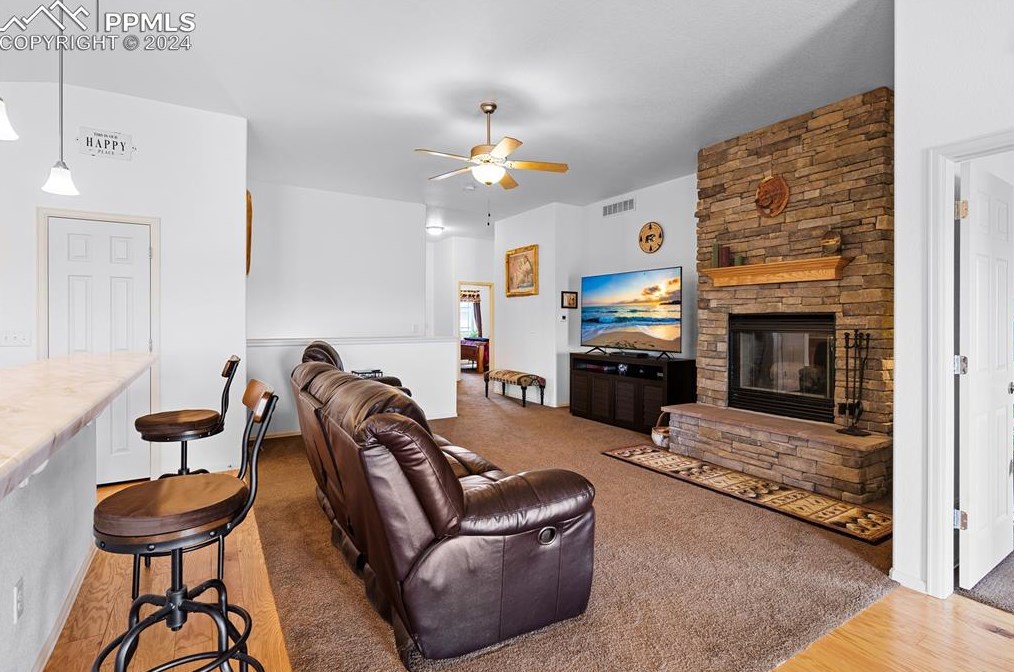 648 Calle Concordia, Pueblo CO 81007-3186 exterior