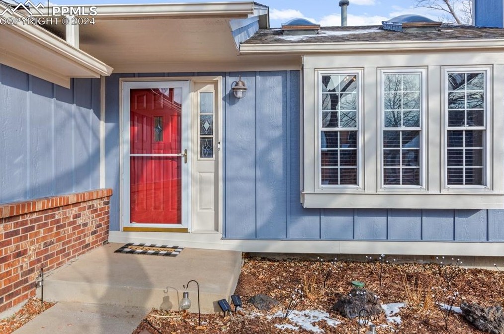 7264 Aspen Glen Ln, Colorado Springs CO  80919-3023 exterior