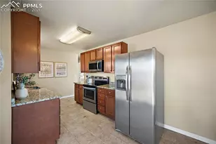 521 Clearview Dr, Fountain, CO 80817 - Photo 8