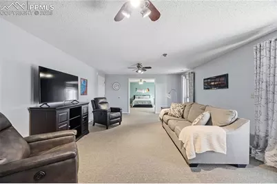 2135 Glenhill Road, Colorado Springs, CO 80906 - Photo 36