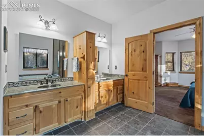 1001 E Bison Creek Trail, Divide, CO 80814 - Photo 30
