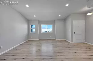 996 Petra Heights, Colorado Springs, CO 80916 - Photo 8