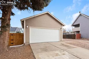 4440 Hollyridge Dr, Colorado Springs, CO 80916 - Photo 2