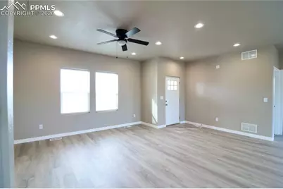 295 W Acorn Drive, Pueblo, CO 81007 - Photo 16