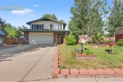 4026 N Loring Circle, Colorado Springs, CO 80909 - Photo 2