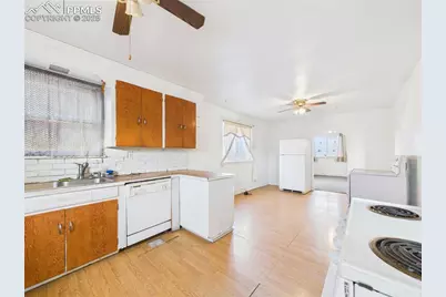 1226 E 10th Street, Pueblo, CO 81001 - Photo 12