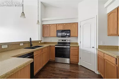 6471 Range Overlook Heights, Colorado Springs, CO 80922 - Photo 10