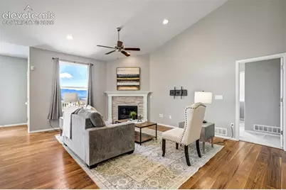 10832 Warm Sunshine Drive, Colorado Springs, CO 80908 - Photo 6