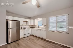 3853 Vaquero Circle, Colorado Springs, CO 80918 - Photo 4
