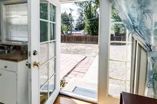1806 N Circle Dr, Colorado Springs, CO 80909 - Photo 10