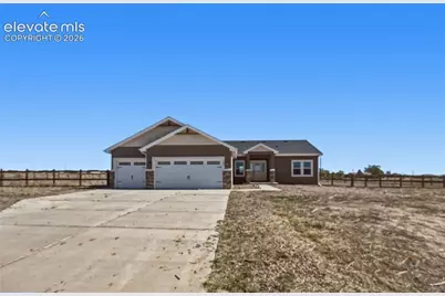 667 E Vermillion Drive, Pueblo, CO 81007 - Photo 2