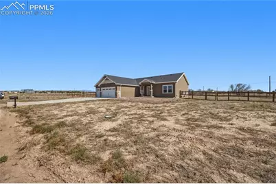 667 E Vermillion Drive, Pueblo, CO 81007 - Photo 4