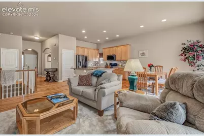 6137 Cumbre Vista Way, Colorado Springs, CO 80924 - Photo 4