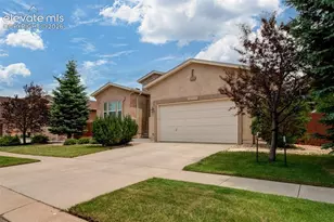6137 Cumbre Vista Wy, Colorado Springs, CO 80924 - Photo 2