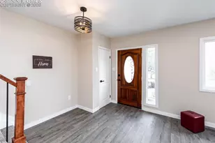 1021 Pioneer Ln, Colorado Springs, CO 80904 - Photo 4