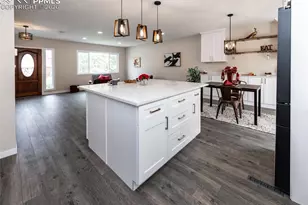 1021 Pioneer Ln, Colorado Springs, CO 80904 - Photo 10