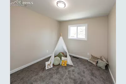 1021 Pioneer Lane, Colorado Springs, CO 80904 - Photo 28