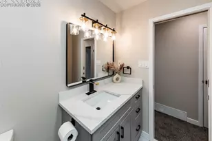 1021 Pioneer Ln, Colorado Springs, CO 80904 - Photo 30