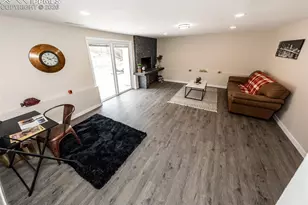 1021 Pioneer Ln, Colorado Springs, CO 80904 - Photo 32