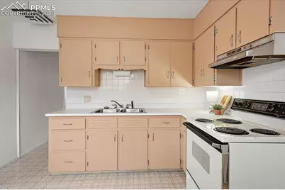 1726 Moore Avenue, Pueblo, CO 81005 - Photo 6