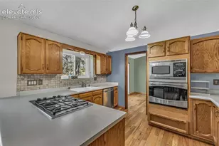 1928 Brookdale Dr, Colorado Springs, CO 80918 - Photo 12