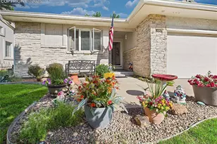 860 Loma Point, Colorado Springs, CO 80906 - Photo 2