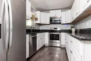 1634 Kodiak Dr, Colorado Springs, CO 80910 - Photo 6