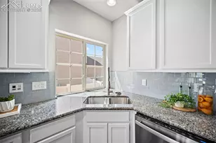 9225 Castle Oaks Dr, Fountain, CO 80817 - Photo 6