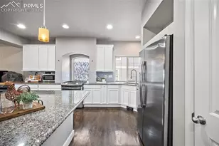 9225 Castle Oaks Dr, Fountain, CO 80817 - Photo 4