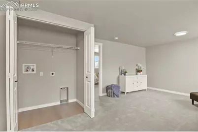 921 Holmes Drive, Colorado Springs, CO 80909 - Photo 24