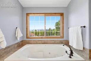 17255 Lamplight Dr, Monument, CO 80132 - Photo 4