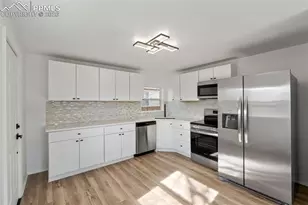 1116 Bennett Ave, Colorado Springs, CO 80909 - Photo 10