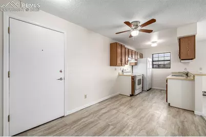 2440 Palmer Park Boulevard #J3, Colorado Springs, CO 80909 - Photo 8
