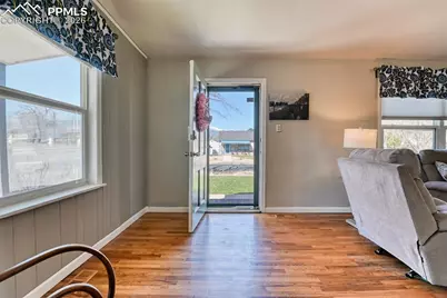 2409 N Wahsatch Avenue, Colorado Springs, CO 80907 - Photo 8