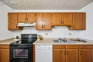 4220 Hunting Meadows Cir, Colorado Springs, CO 80916 - Photo 12