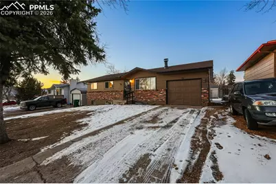 4708 N Splendid Circle, Colorado Springs, CO 80917 - Photo 2
