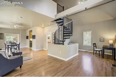 718 Sahwatch Street, Colorado Springs, CO 80903 - Photo 2