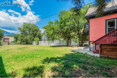 718 Sahwatch Street, Colorado Springs, CO 80903 - Photo 32