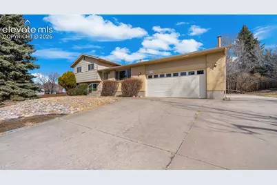 3325 Raindrop Drive, Colorado Springs, CO 80917 - Photo 2