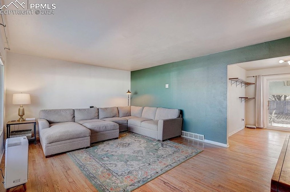 709 Hackberry Dr, Colorado Springs, CO 80911